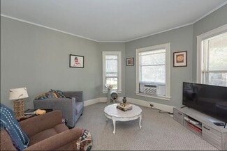512 Glenwood Ave SE Unit 2, Grand Rapids, MI 49506
