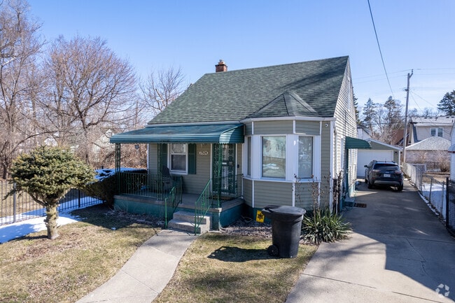 Midcentury cottages like this one reflect the postwar optimism that helped shape the Warren Avenue Community’s suburban identity.
