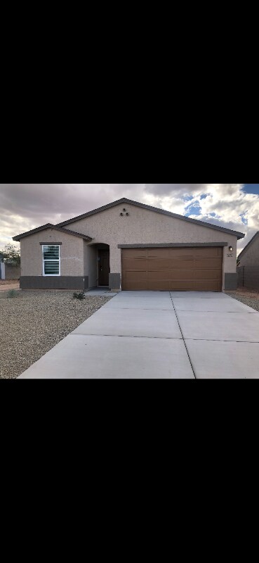 9987 W Mission Dr, Arizona City, AZ 85123 - photo 1