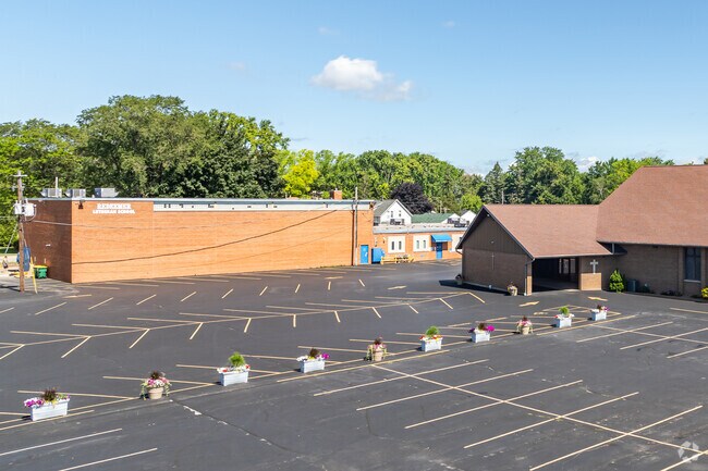 Redeemer Lutheran School is a private elementary school in Green Bay, WI.