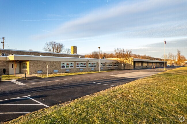 Smithfield Elementary School is one of the best schools in the Albert Gallatin School District.