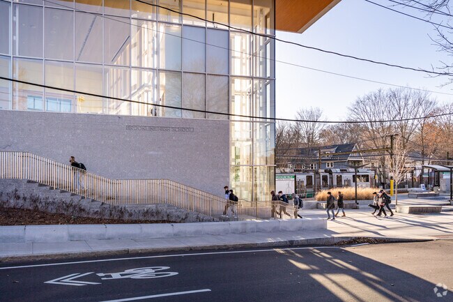 Brookline High School in Brookline received an overall score of A+ on niche.