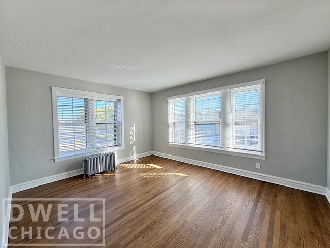 6226 N Clark St unit 1601-2A, Chicago, IL 60660 - photo 2