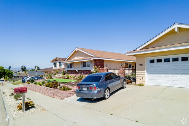 Ranch homes are common in Orcutt suburbs.
