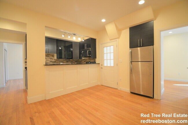 1808 Beacon St, Brookline, MA 02445 - photo 3