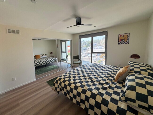 4548 Huntington Dr S unit 4570 huntington dr, Los Angeles, CA 90032 - photo 7