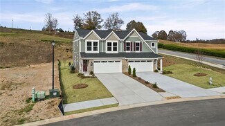 10 Gold Dust Dr, Dawsonville, GA 30534