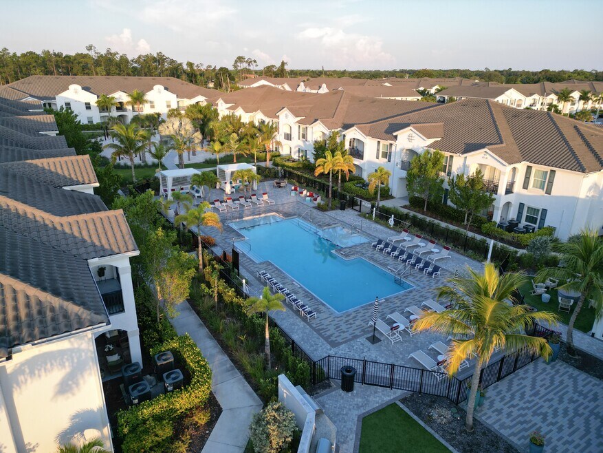 The Crest at Naples, Naples, FL 34113 - photo 1