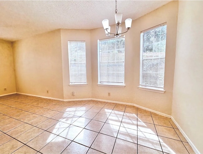 2004 Kirksey Dr unit D, Austin, TX 78741 - photo 5