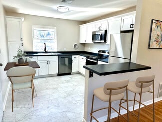 2722 Riedling Dr, Louisville, KY 40206