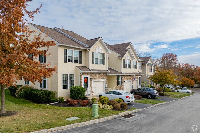 Townhouses in Willistown often have driveways and garages.