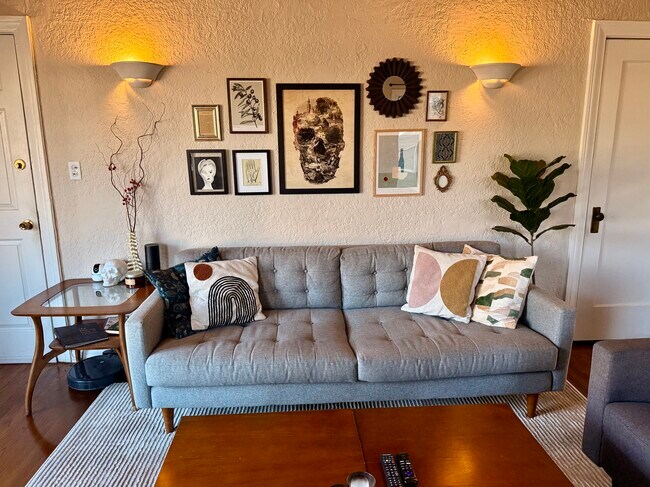 1611 Talmadge St unit Upstairs Unit 3, Los Angeles, CA 90027 - photo 3