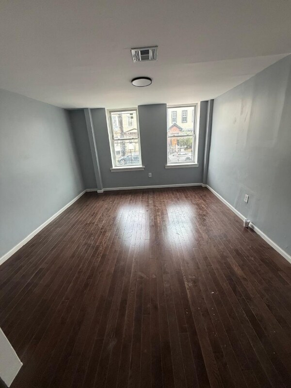 133 Pennsylvania Ave unit 3, Newark, NJ 07114 - photo 4