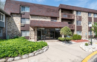 922 E Old Willow Rd Unit 207, Prospect Heights, IL 60070