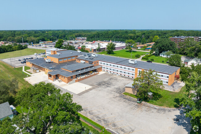 Grant Middle School has a student teacher ratio of 11 to 1.