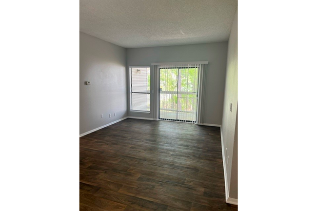 Landmark at Pine Court, Columbia, SC 29210 - photo 6