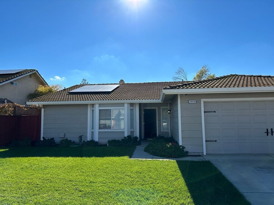 1013 Peachwood Ct, Los Banos, CA 93635 - photo 1