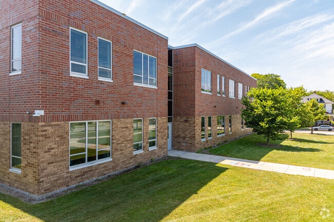 Knapp Elementary School serves students from Pre-K through 5th grade.