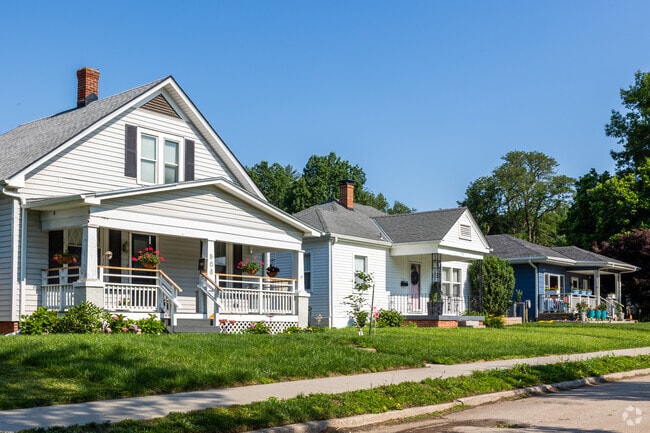 Ranch and bungalow homes line the streets of Ashland.