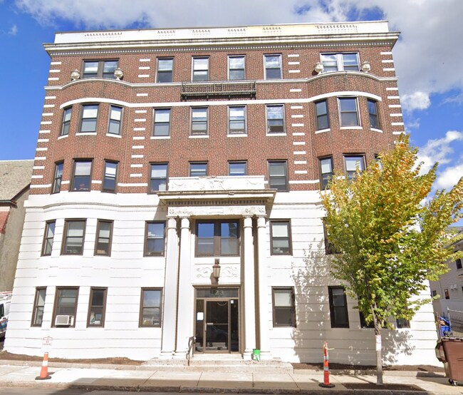 123 Highland Ave unit 11, Somerville, MA 02143 - photo 2