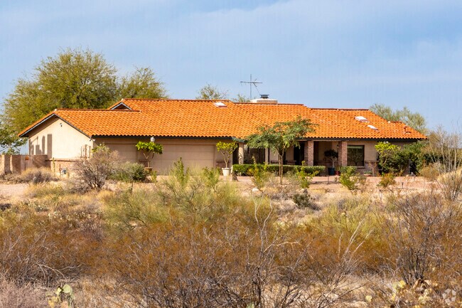 Many homes in Saguaro Canyon have plenty of land, giving residents a quiet home.