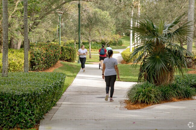 Country Isle of Weston, FL has many areas to exercise and get fresh air.