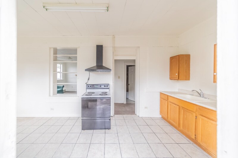 1139 5th Ave unit 1, East McKeesport, PA 15035 - photo 1