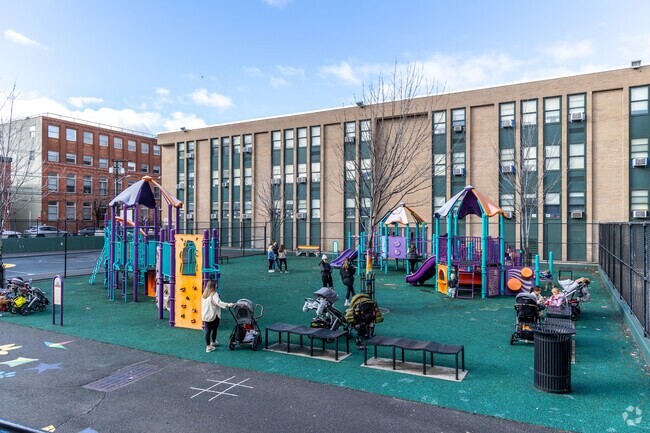 Wallace Elementary School has a place for active fun and creativity.