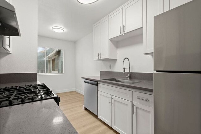 Bevia Apartments ||, Moreno Valley, CA 92553 - photo 3