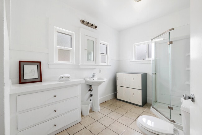 1770 N Sierra Bonita Ave, Pasadena, CA 91104 - photo 3