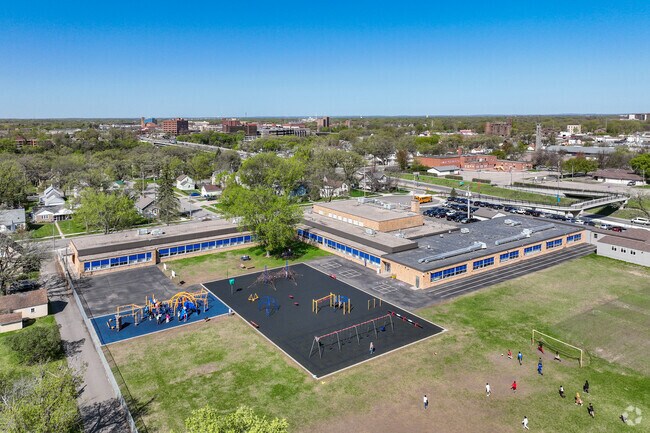 Lincoln Elementary School enrolls nearly 400 students in grades 3-5.