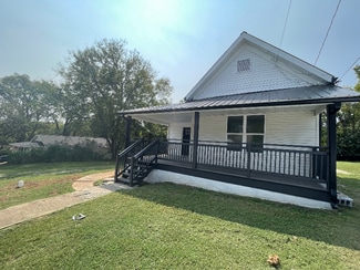 517 W 11th St, Columbia, TN 38401