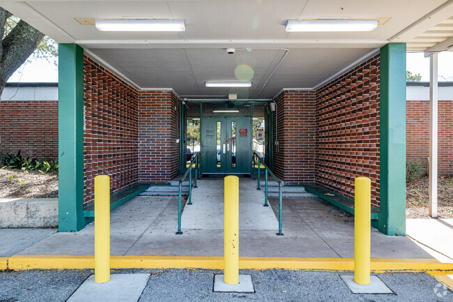 Lone Star Elementary School