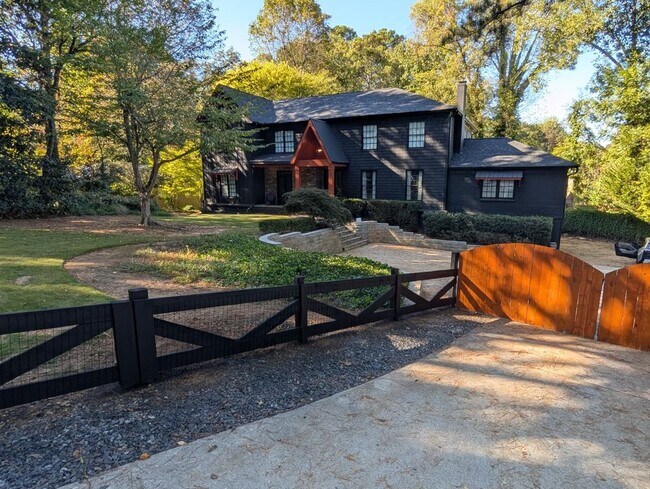 1219 Moores Mill Rd NW, Atlanta, GA 30327 - photo 6