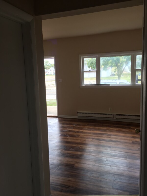 319 S 5th Ave unit 3, Kankakee, IL 60901 - photo 2