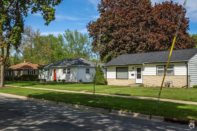 A row of cozy ranch homes lines the street in Carpenter-Ridgeway.