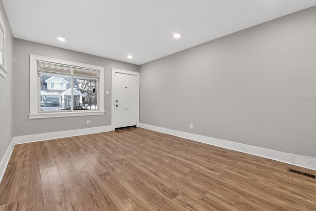 16701 Tuller St, Detroit, MI 48221 - photo 7