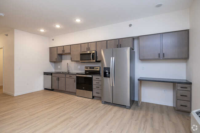 Studio - 560SF - Kitchen