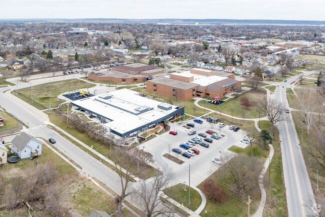 Skinner Elementary School can be found north of downtown Omaha.