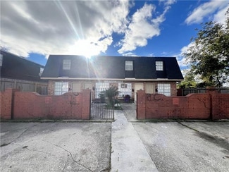 7800 Read Blvd Unit 7800 Read Blvd. Apt B, New Orleans, LA 70127