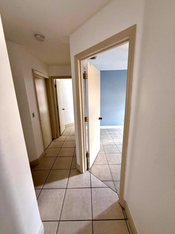 1454 Welson Rd, Orlando, FL 32837 - photo 3