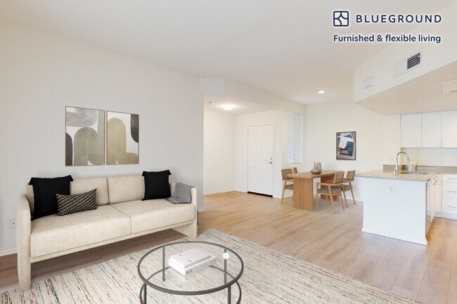 351 Hodencamp Rd unit FL1-ID8820A, Thousand Oaks, CA 91360 - photo 2