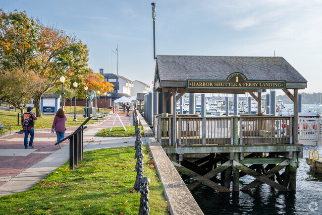 East Passage Estates residents love Newport for its scenic views, beaches, and events.