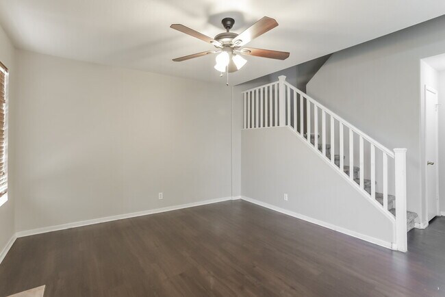 7208 Pinon Crest Ct, Las Vegas, NV 89131 - photo 4