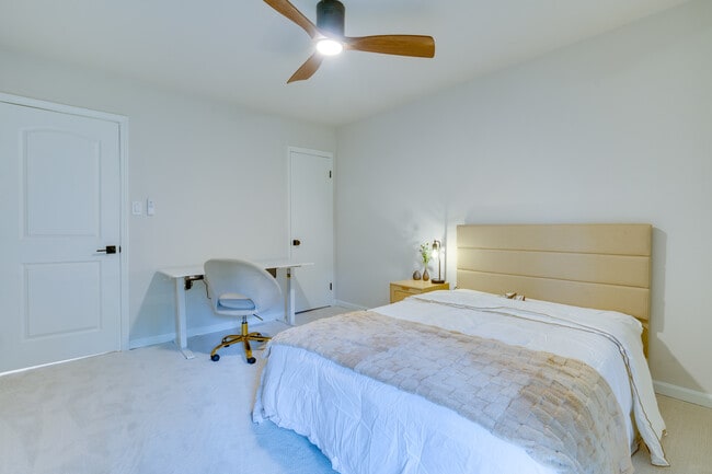 7917 Schuyler Ct unit Primary, Annandale, VA 22003 - photo 4