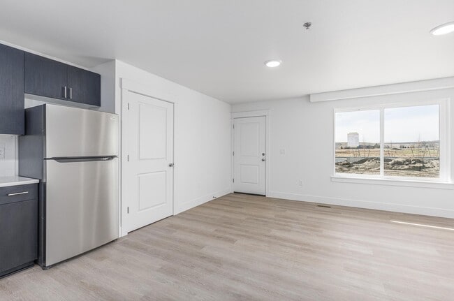 The Flats at West Richland, West Richland, WA 99353 - photo 2