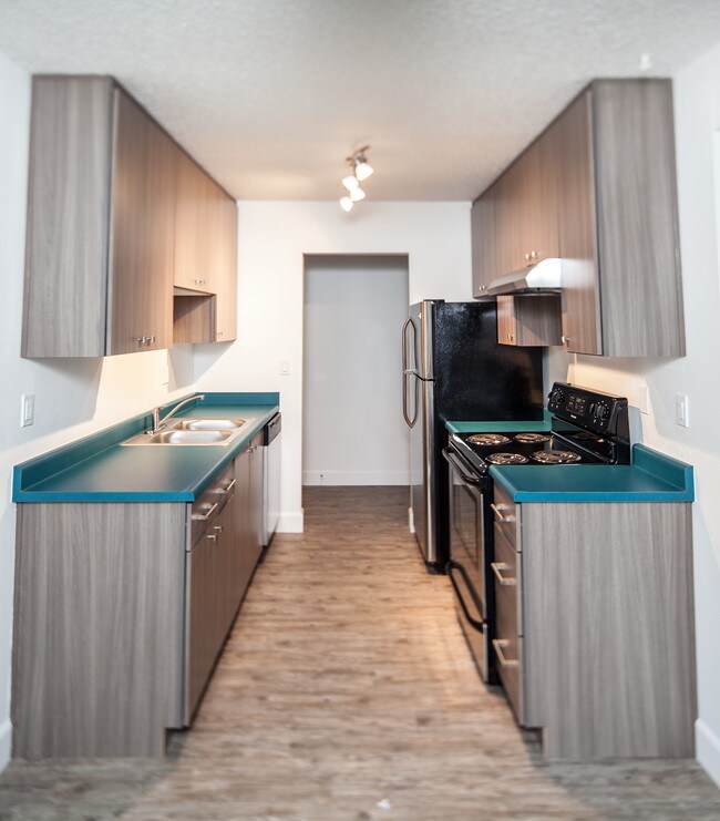 1820 NE 104th Ave, Portland, OR 97220