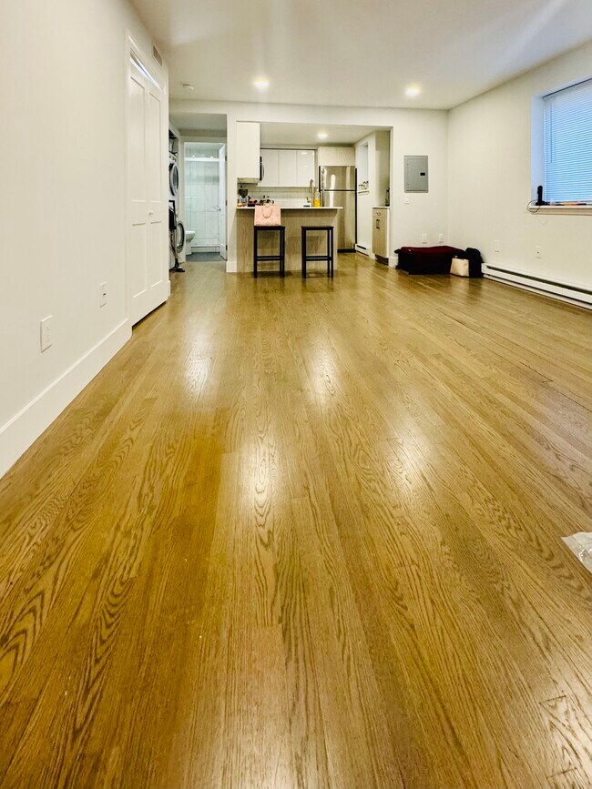 326 Hammond St unit 402, Chestnut Hill, MA 02467 - photo 4