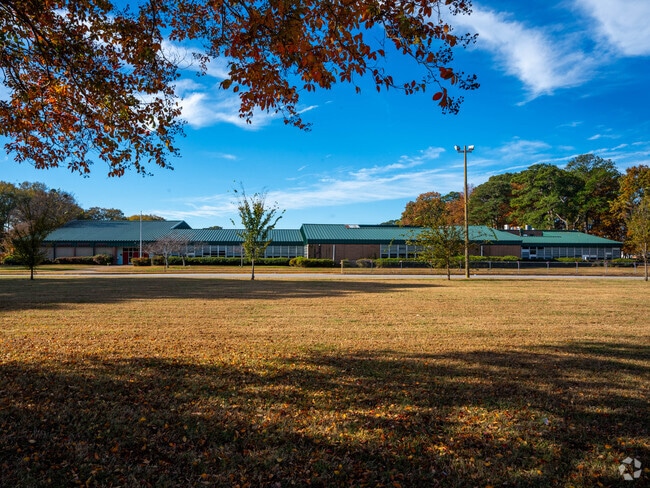Azalea Gardens Middle School