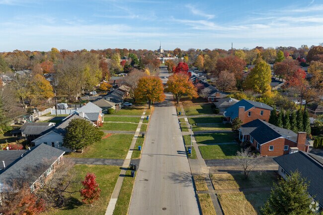 Hollywood neighborhoods often feature double-sidewalks and one-level homes.